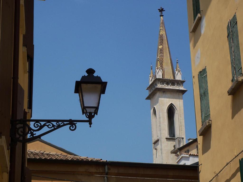 Hotel Ariosto Centro Storico Reggio Emilia Kültér fotó