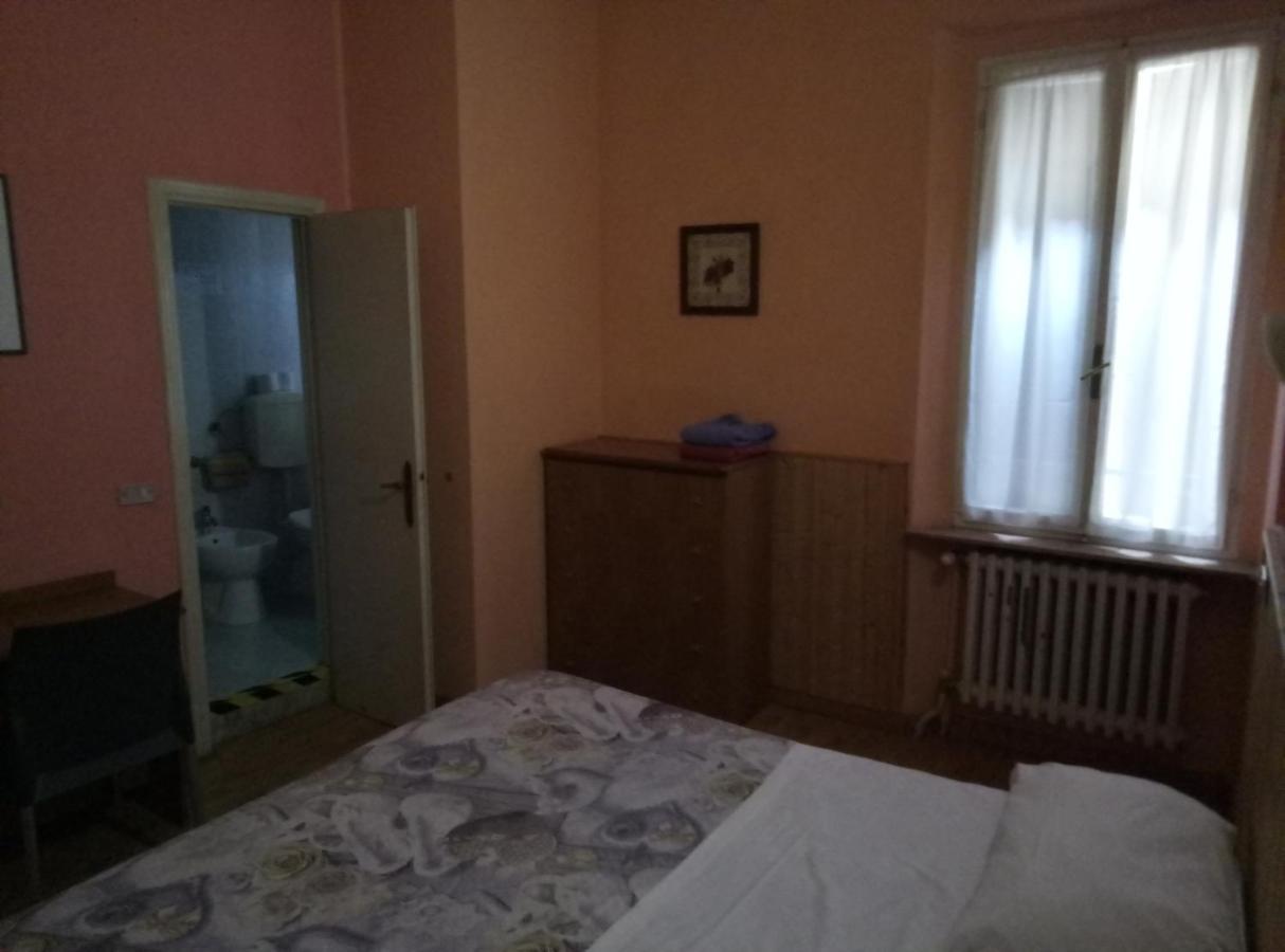 Hotel Ariosto Centro Storico Reggio Emilia Kültér fotó